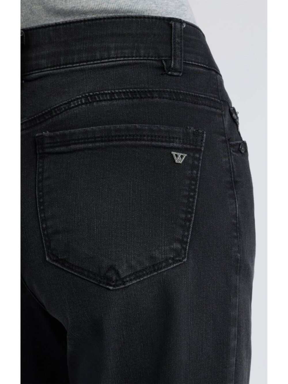 WIT & WISDOM NWT SAM HIGH RISE WASHED BLACK WIDE LEG JEAN. SIZE 6 - Picture 3 of 15
